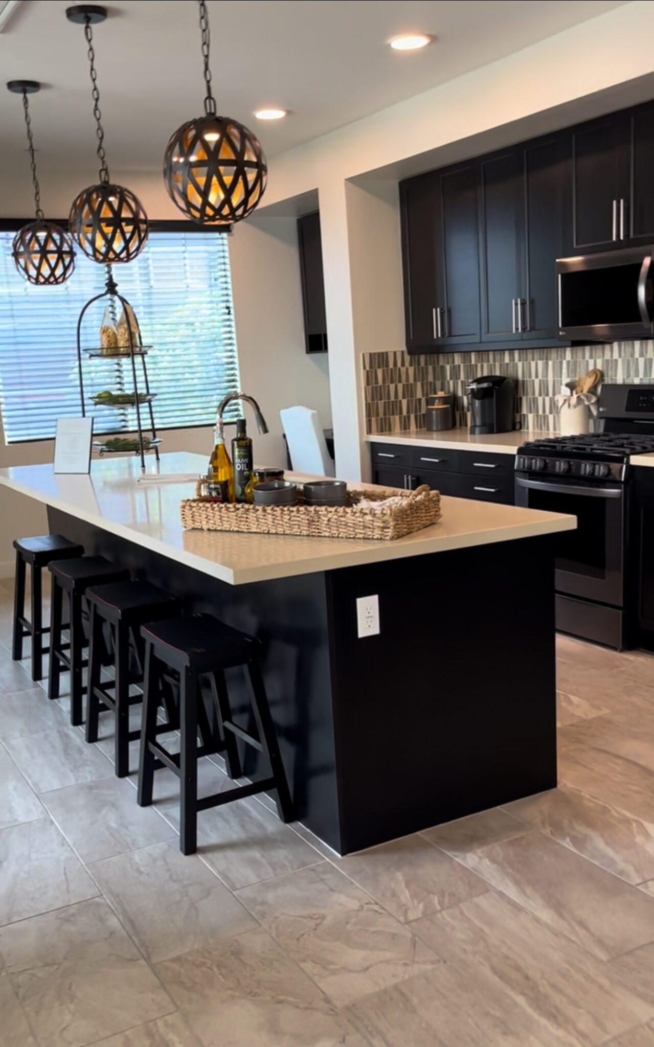 Reasons why you should bring your realtor with you when buying a new construction home in ventura county